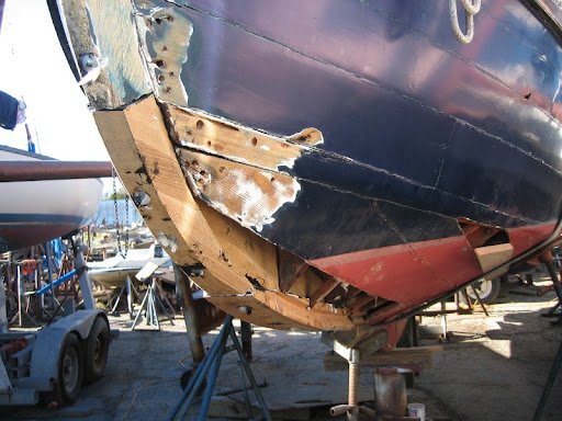 Menggunakan Coating Thickness Meter untuk Mencegah Fouling pada Lambung Kapal
