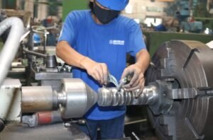 Pengukuran Ketebalan Lapisan untuk Efisiensi Energi dalam Proses Fabrikasi Logam