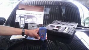 Strategi Pengendalian Kualitas Cat dengan Coating Thickness Meter di Industri Otomotif